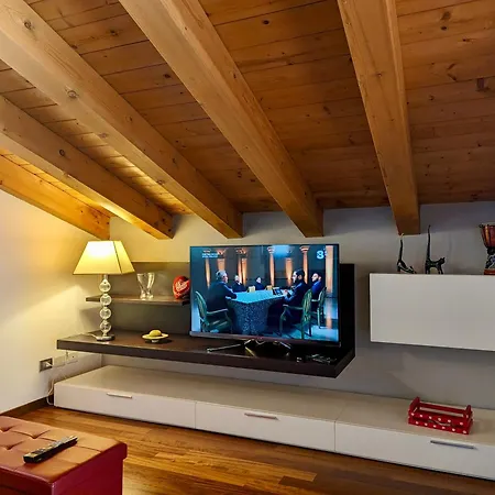 Cozy Family Retreat/ 5 Pl/ 1h Drive From Venice 아파트 칼디에로