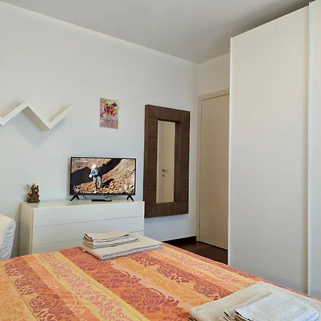Cozy Family Retreat/ 5 Pl/ 1h Drive From Venice 아파트 *