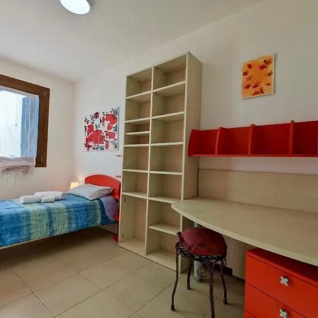 Cozy Family Retreat/ 5 Pl/ 1h Drive From Venice 아파트